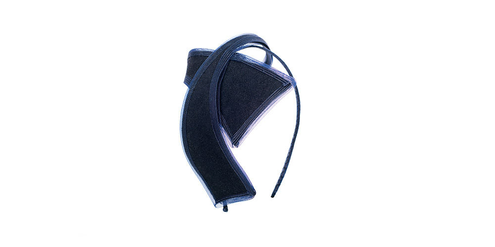 Headband with felt bow edged with crinol