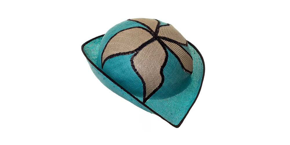 Three corned orchid, sisal straw