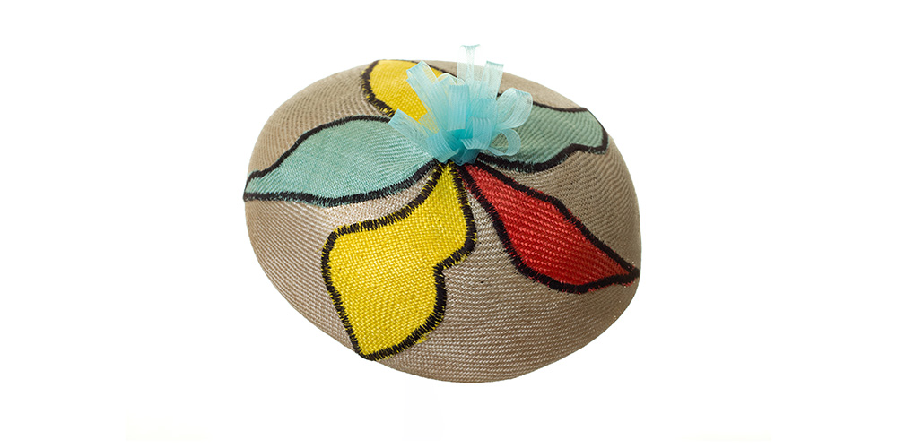 Pillbox orchid, sisal straw