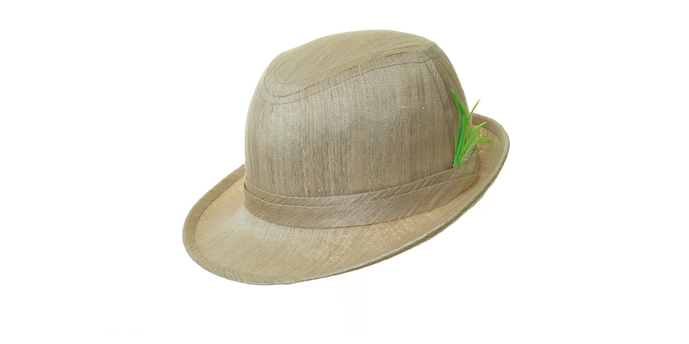 Feodora, banana straw