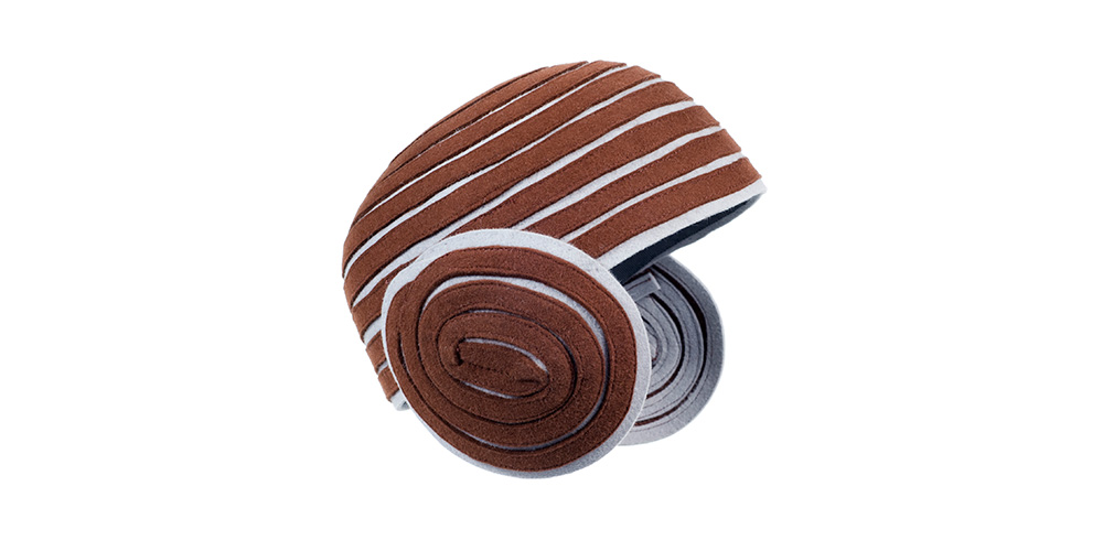 Ear cap silver gray/rust felt