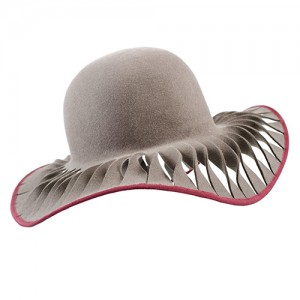 Floppy hat, taupe fur felt, slit with a burgundy border