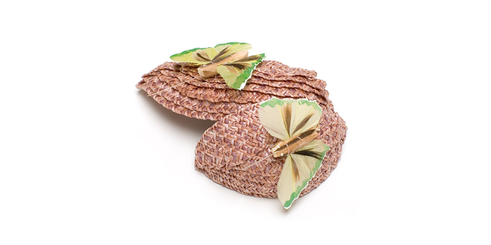 Viskose Bortenstroh mit Federschmetterlingen