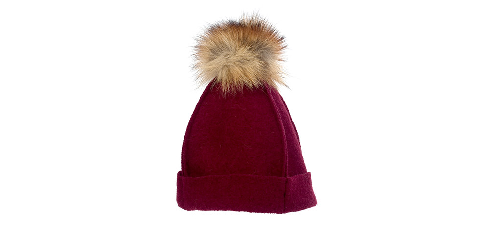 Beanie with a fox pom pom