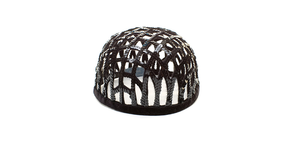 Felt cap with sequins