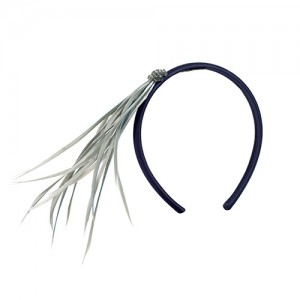 Satin headband with grey rice feathers and Swarowskis